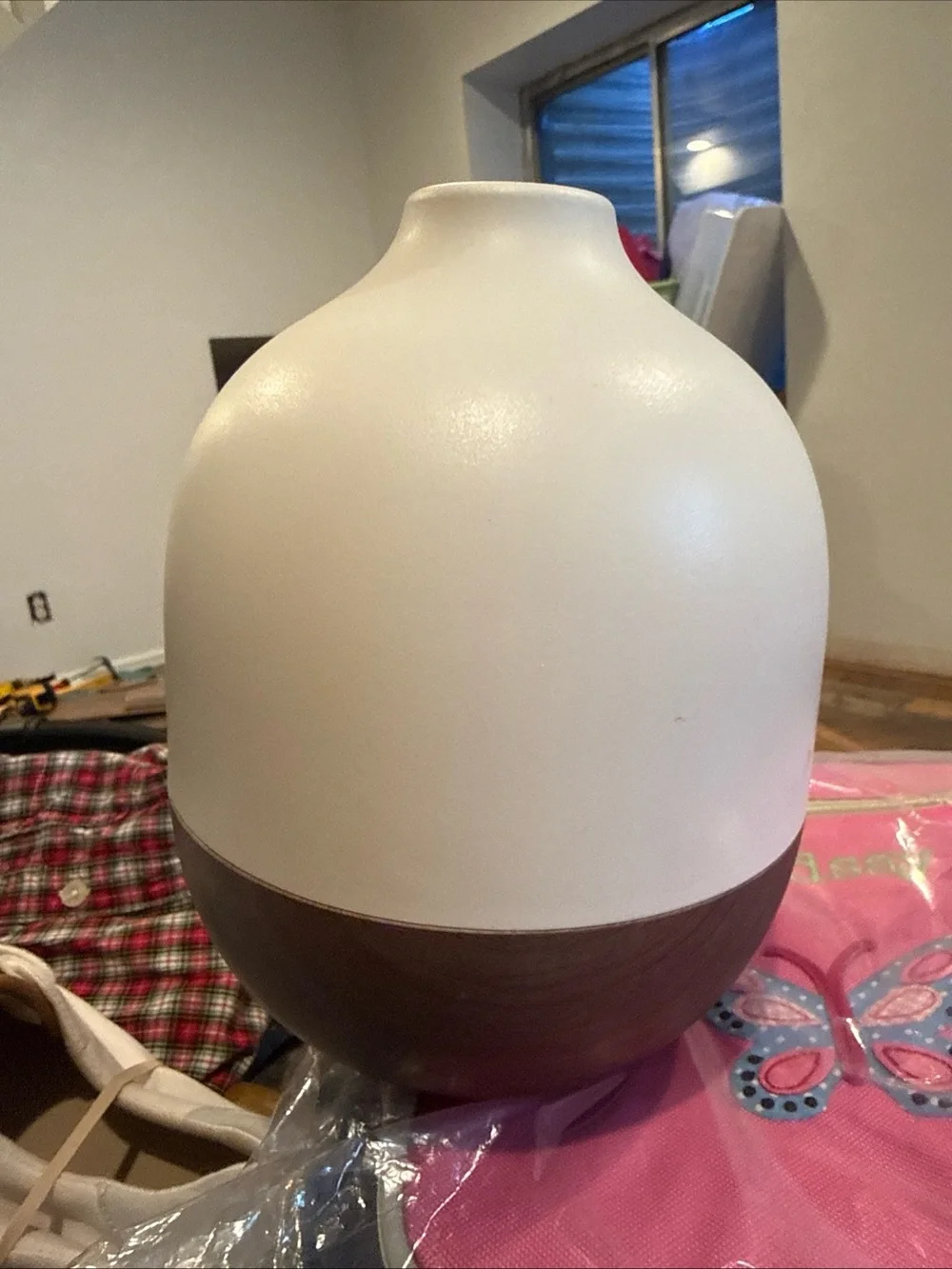 Project Q PB-28 Electric Aromatherapy Oil Diffuser White/Brown Woodgrain Base.